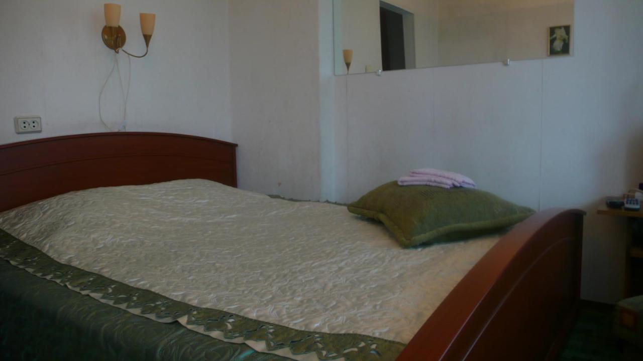 Privatviesnica Zvaigzne Hotel Jurmala Ruang foto